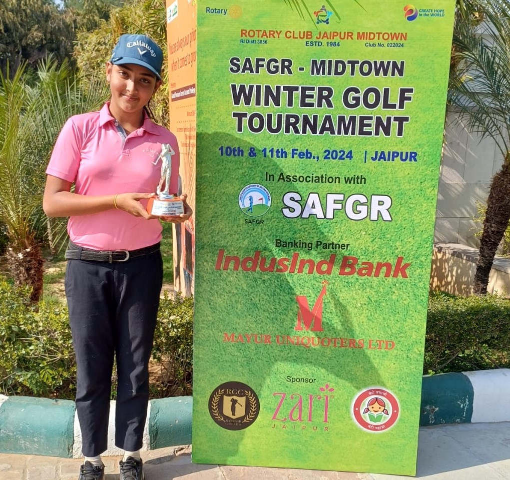 Golfer Shiksha Jain holding Longest Drive Award at SAFGR Midtown Winter Golf Tournament in Jaipur